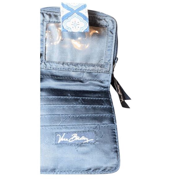 VERA BRADLEY Mini Bifold Zip/Snap Wallet In Nantucket Navy Blue Medallion - Picture 6 of 6